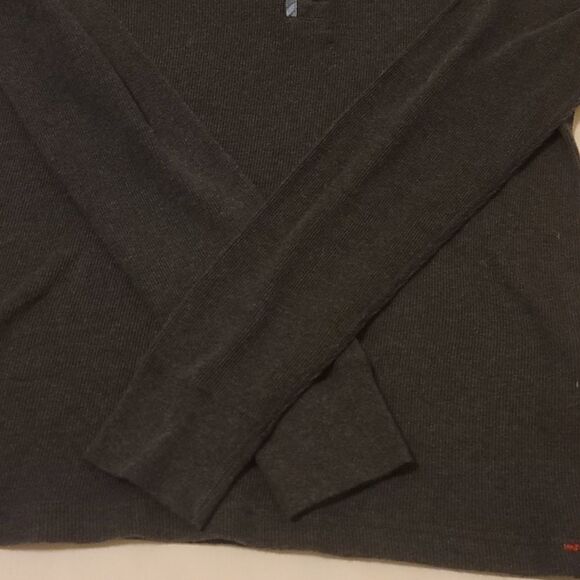 Grayers women's xs thermal shirt. - Picture 8 of 11